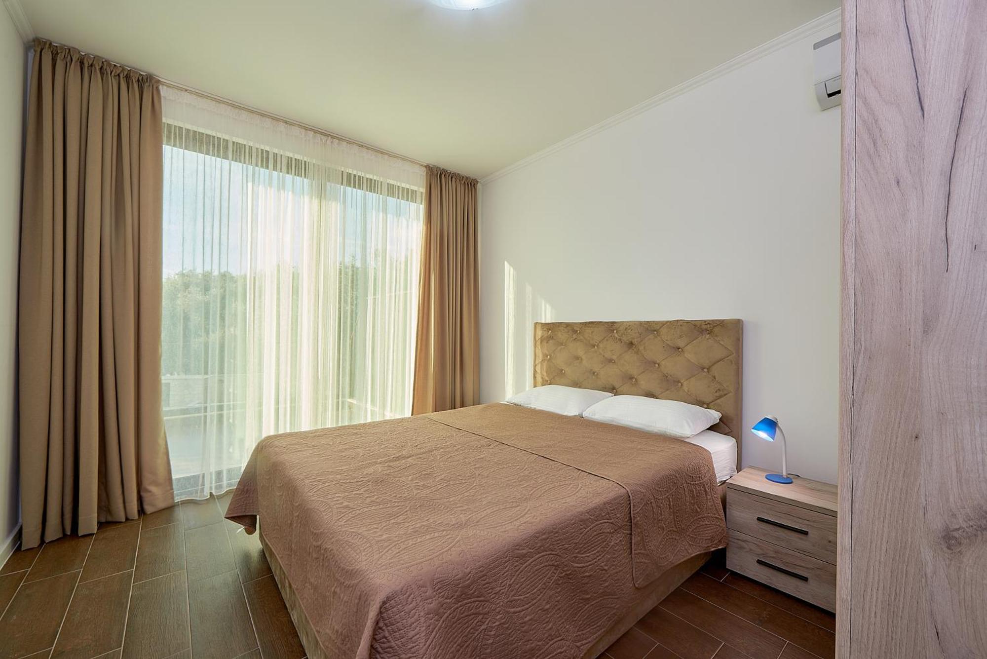 Adria Lux Apartmens 2 スヴェティ・ステファン エクステリア 写真