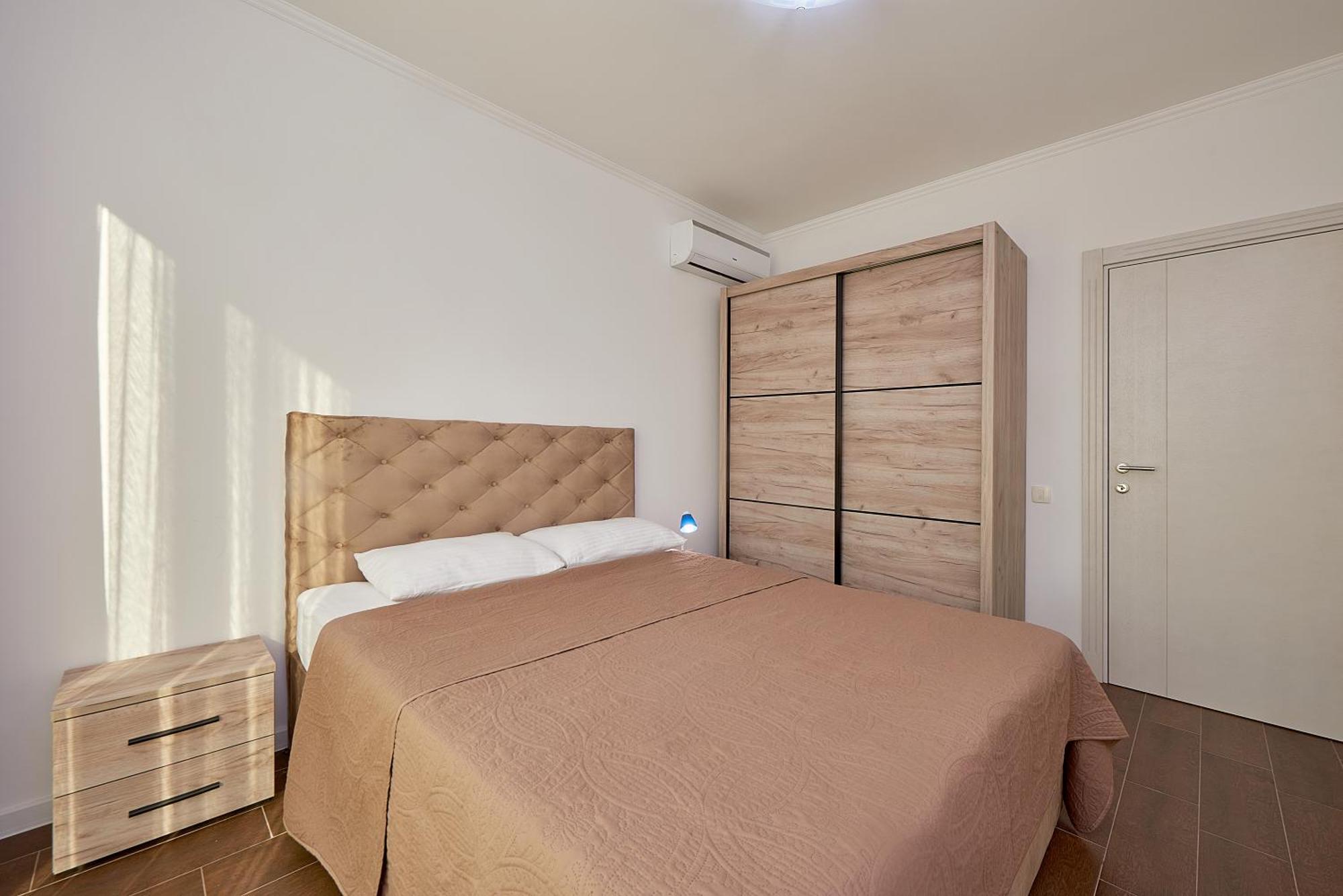 Adria Lux Apartmens 2 スヴェティ・ステファン エクステリア 写真