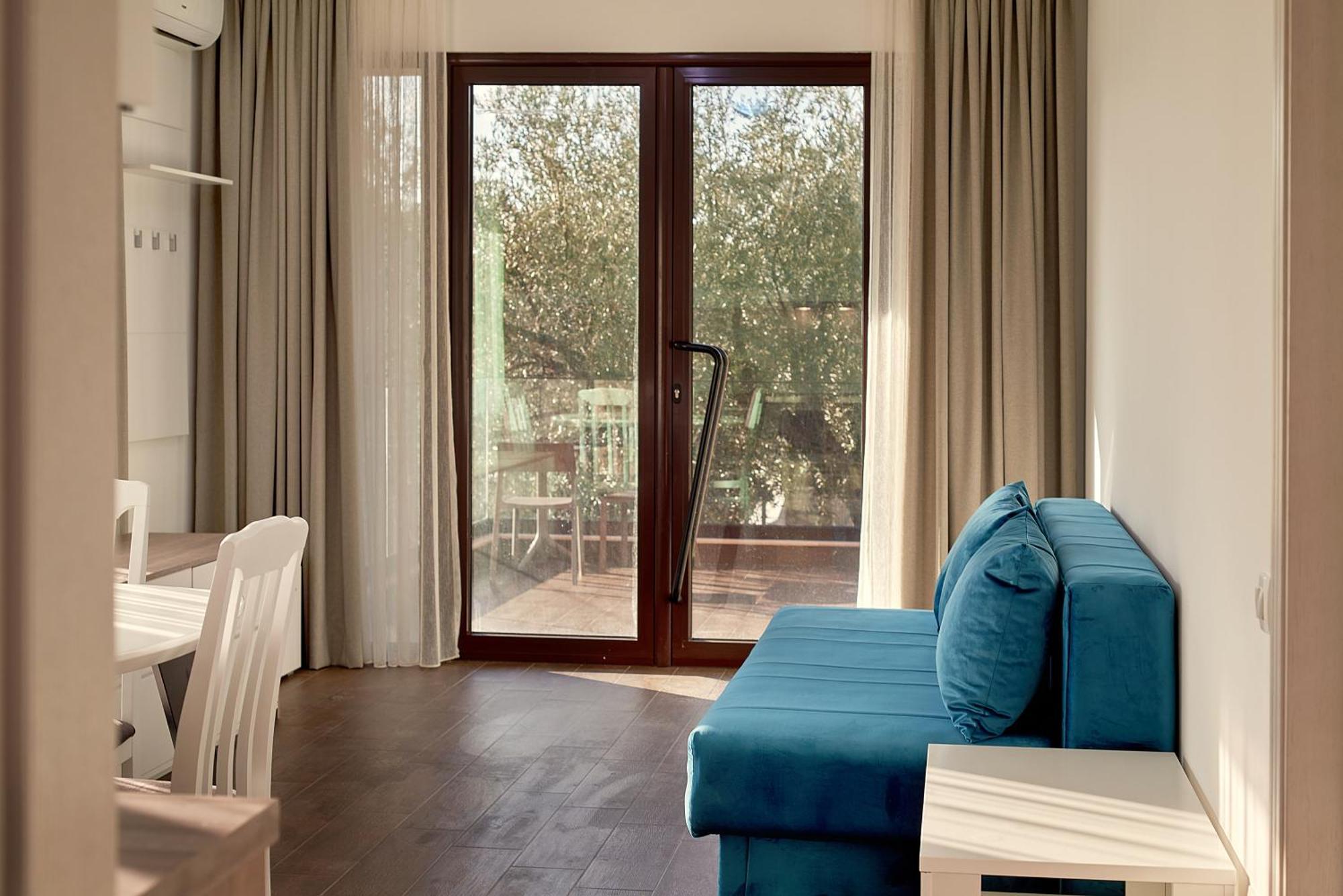 Adria Lux Apartmens 2 スヴェティ・ステファン エクステリア 写真